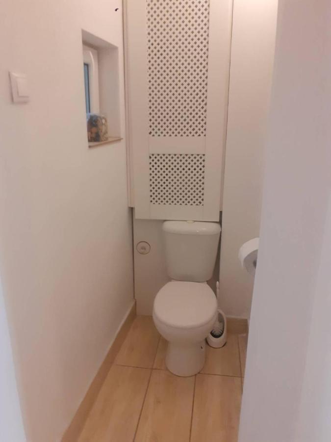 Apartman Matty V Tichom Dvore Priamo V Centre Братислава Экстерьер фото
