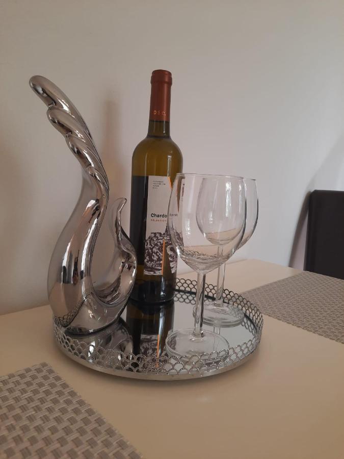 Apartman Matty V Tichom Dvore Priamo V Centre Братислава Экстерьер фото